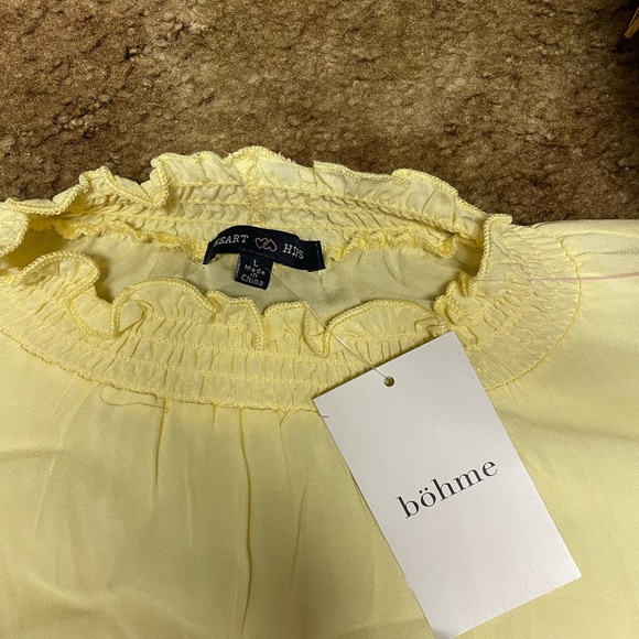 Woman’s summer shirt - Picture 2 of 4